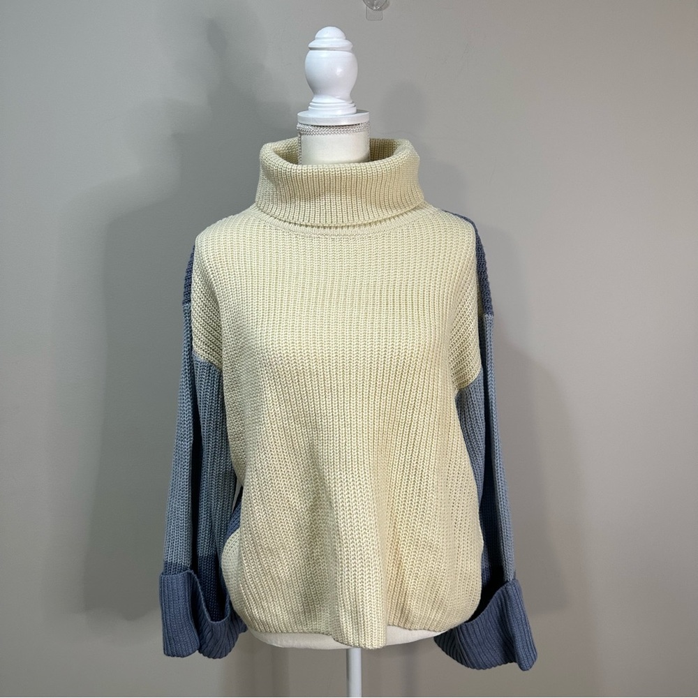 Nwt Oversized Colorblock Sweater Turtleneck - image 1
